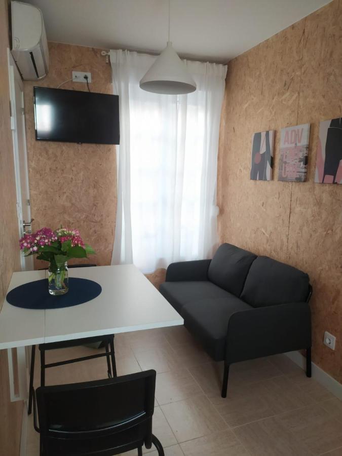 Apartamento Obispo Salvado ตุย ภายนอก รูปภาพ