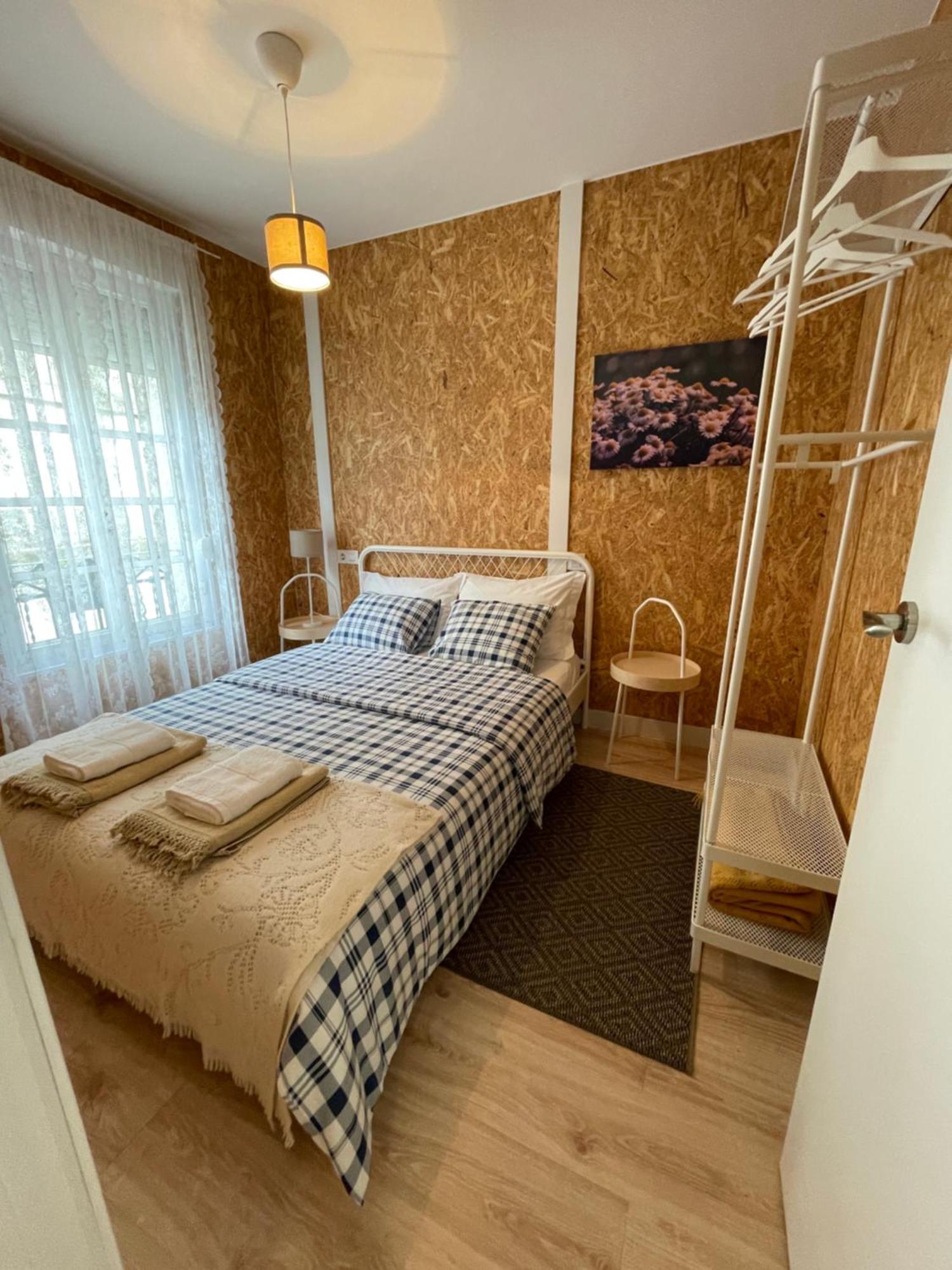 Apartamento Obispo Salvado ตุย ภายนอก รูปภาพ